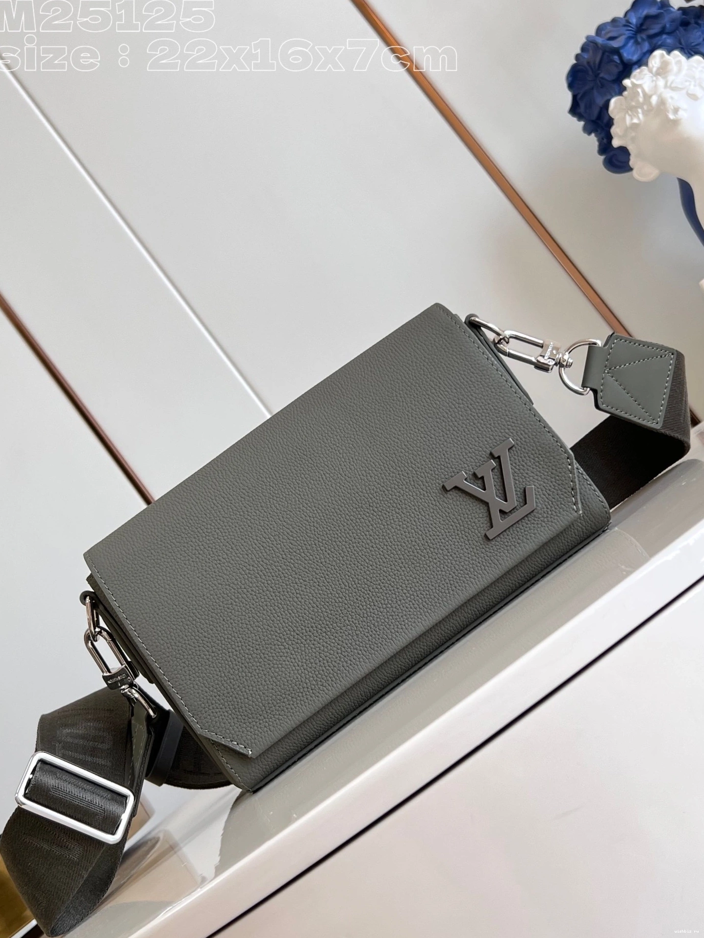 WIS PM-22*16.5*7CM LOUIS Messenger VUITTON Takeoff 0312